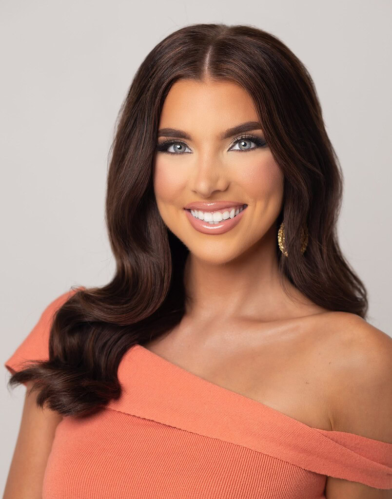 Miss Arizona 2027 – Victoria Vredevoogd